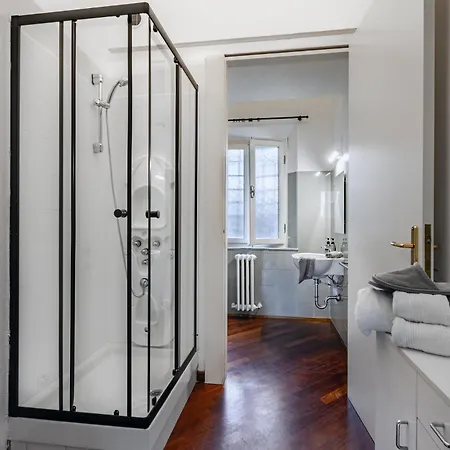 Luxury House At The Tower Apartman